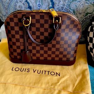 Louis Vuitton Alma PM in Damier Ebene print